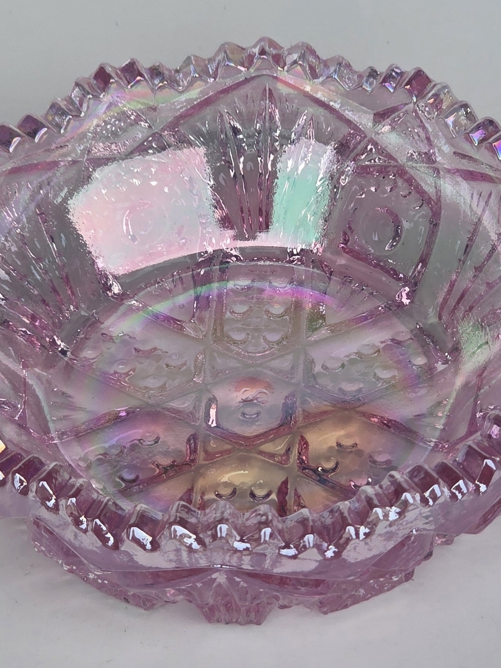 L.E Smith Iridescent Pink Glass Decorative 2 Handled Dish - Picture 3 of 4